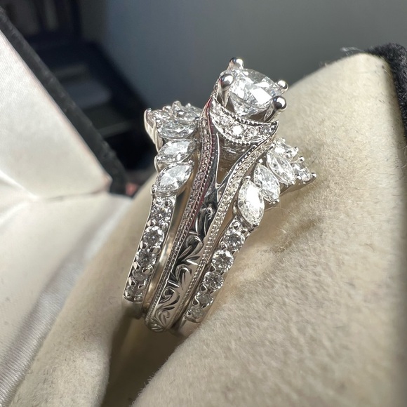 Neil Lane Vintage Style White Gold Diamond Ring with Enhancers, size 5.75 - Picture 3 of 8